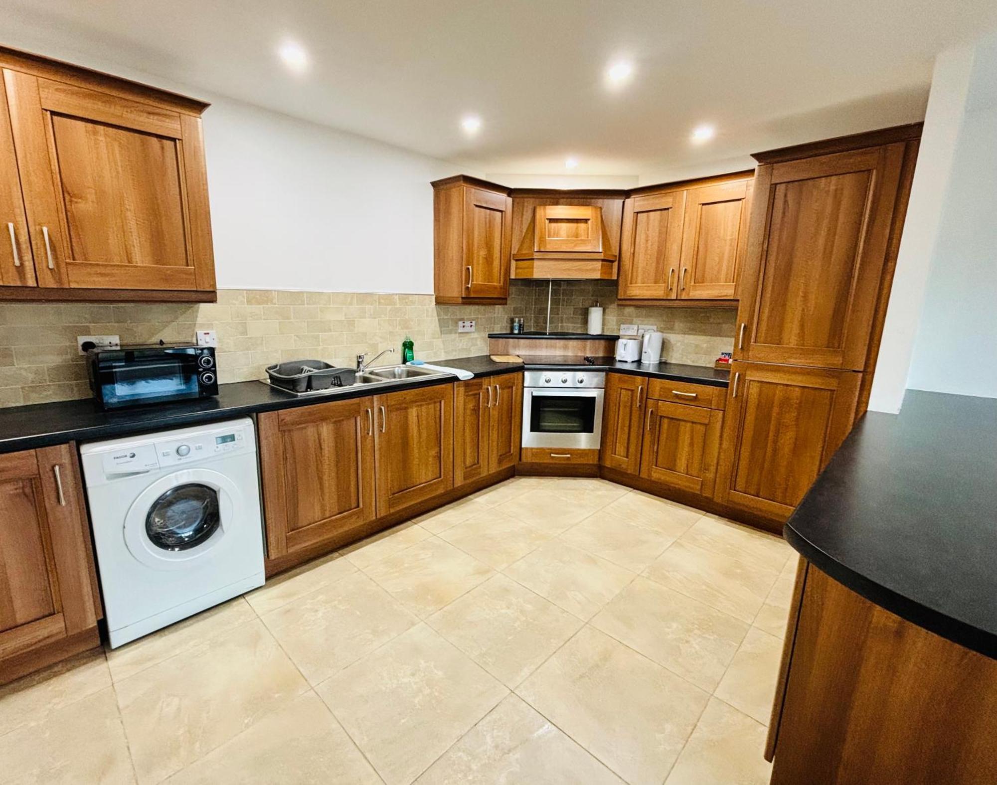 Port House Letterkenny Wild Atlantic Apartments Buitenkant foto