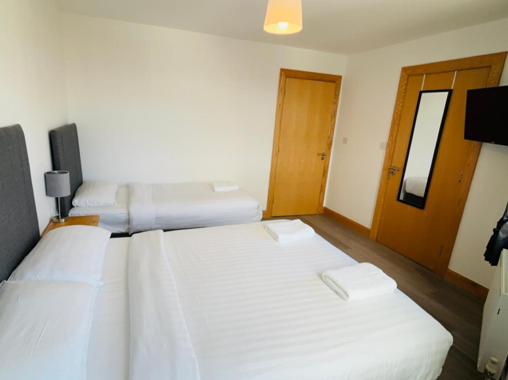 Port House Letterkenny Wild Atlantic Apartments Buitenkant foto